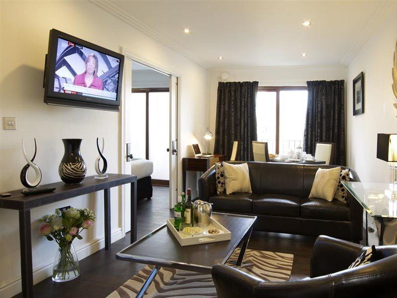Strozzi Palace Suites By Mansley Челтнъм Екстериор снимка