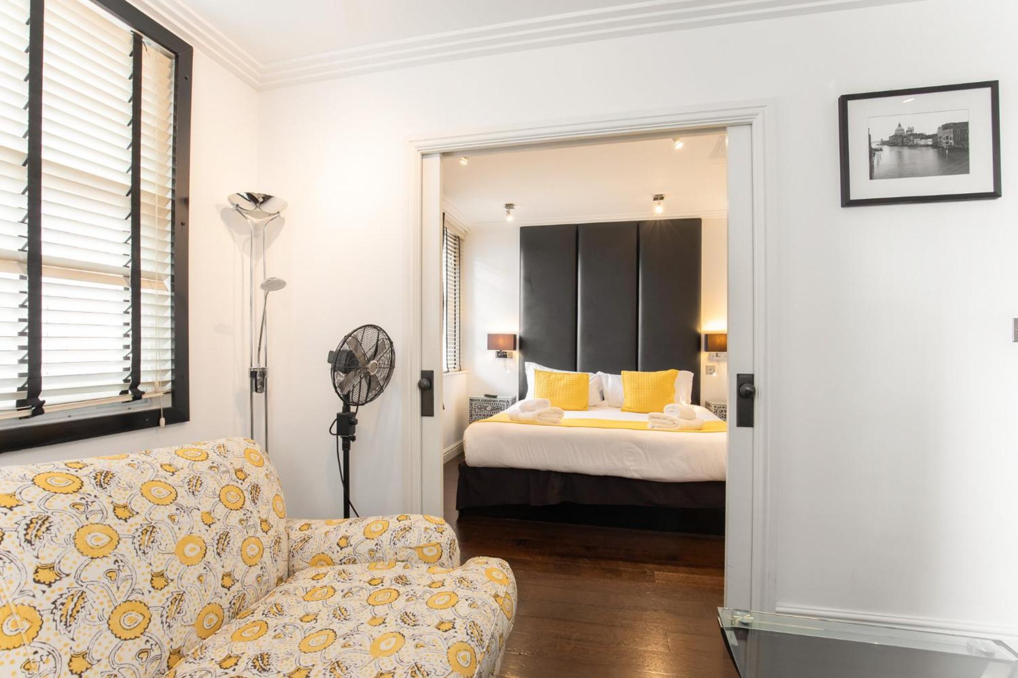 Strozzi Palace Suites By Mansley Челтнъм Екстериор снимка