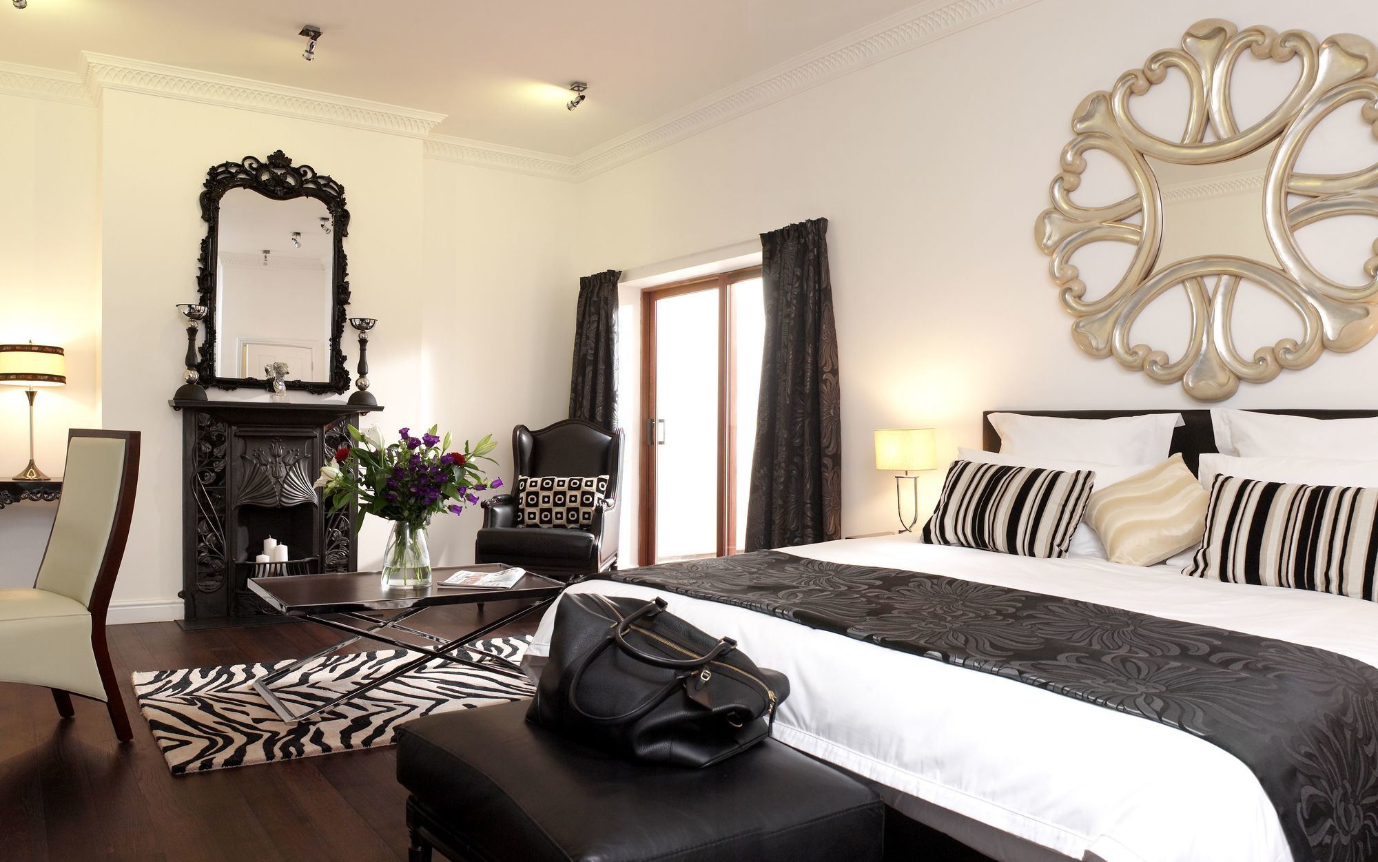 Strozzi Palace Suites By Mansley Челтнъм Интериор снимка