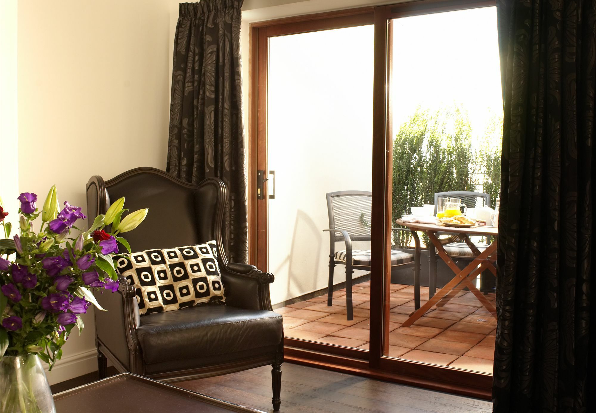Strozzi Palace Suites By Mansley Челтнъм Екстериор снимка